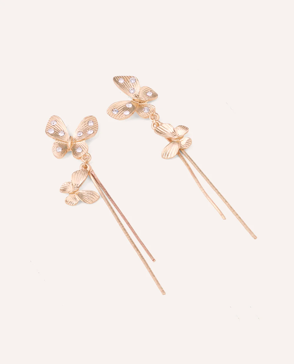 Aretes Moda Drop Dorado Mariposa - Image 3