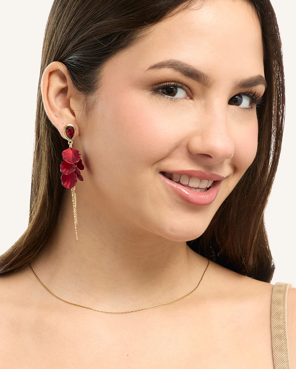 Aretes Trendy Pétalos Dorado - Image 2