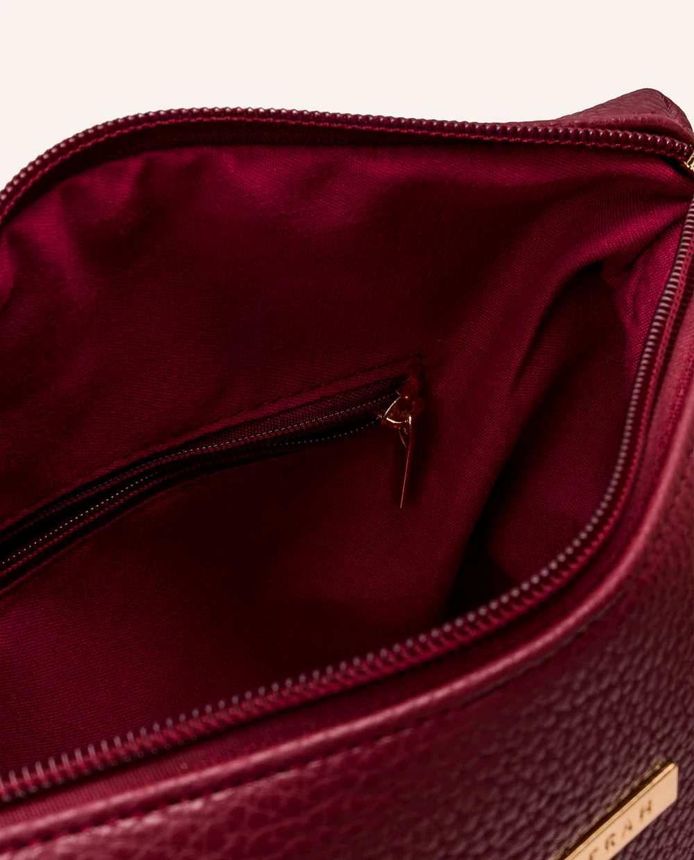 Cartera Crossbody Moda 
Essential Guinda - Image 6