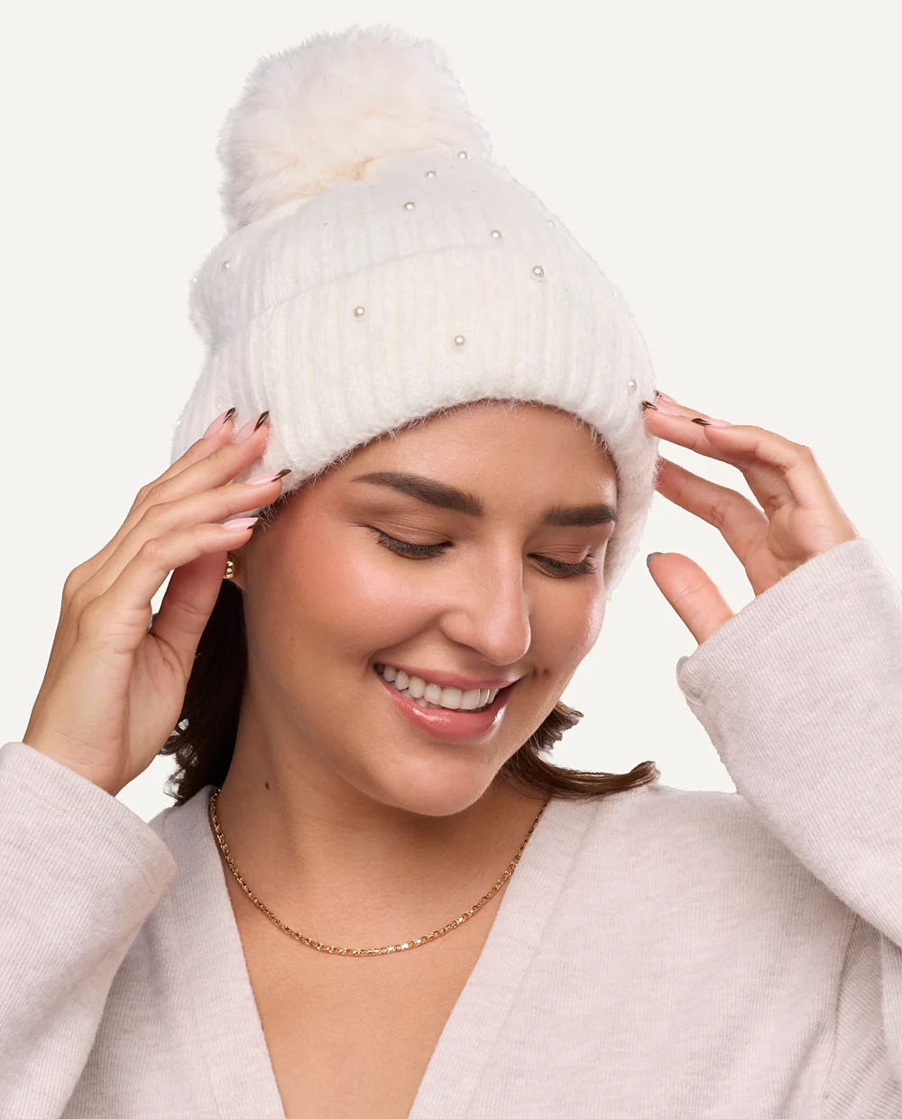 Gorro De Invierno Beanie Soft Con Perlas Beige